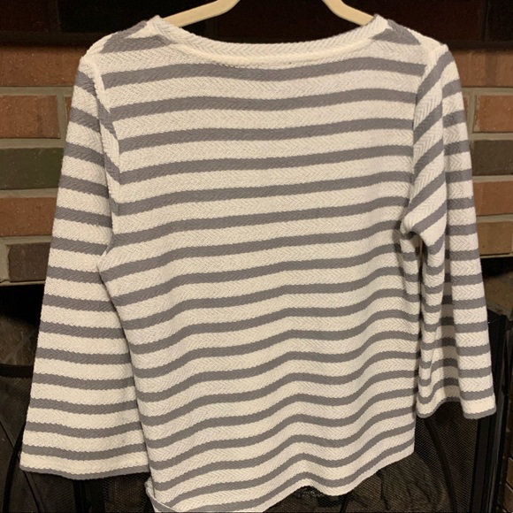 SOLD S Très Bien textured striped lightweight top - Picture 9 of 9
